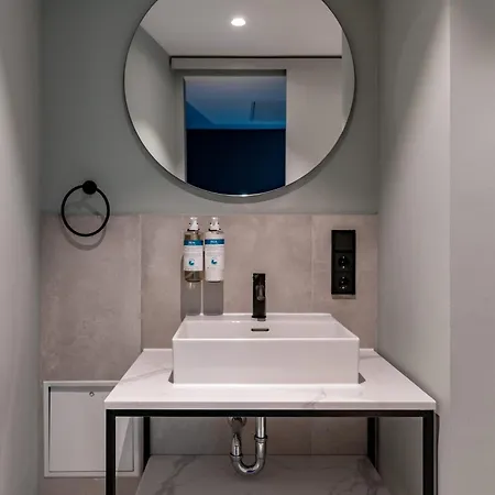 Numa Saga Aparthotel 4*