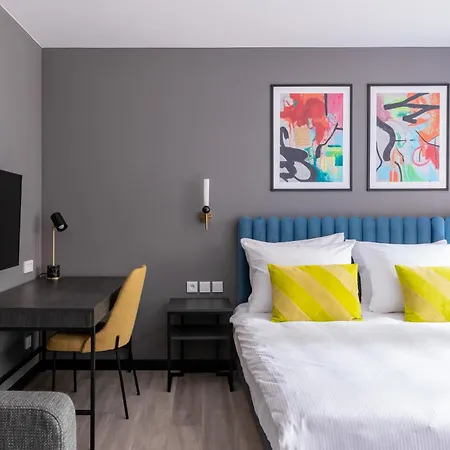 Numa Saga Aparthotel